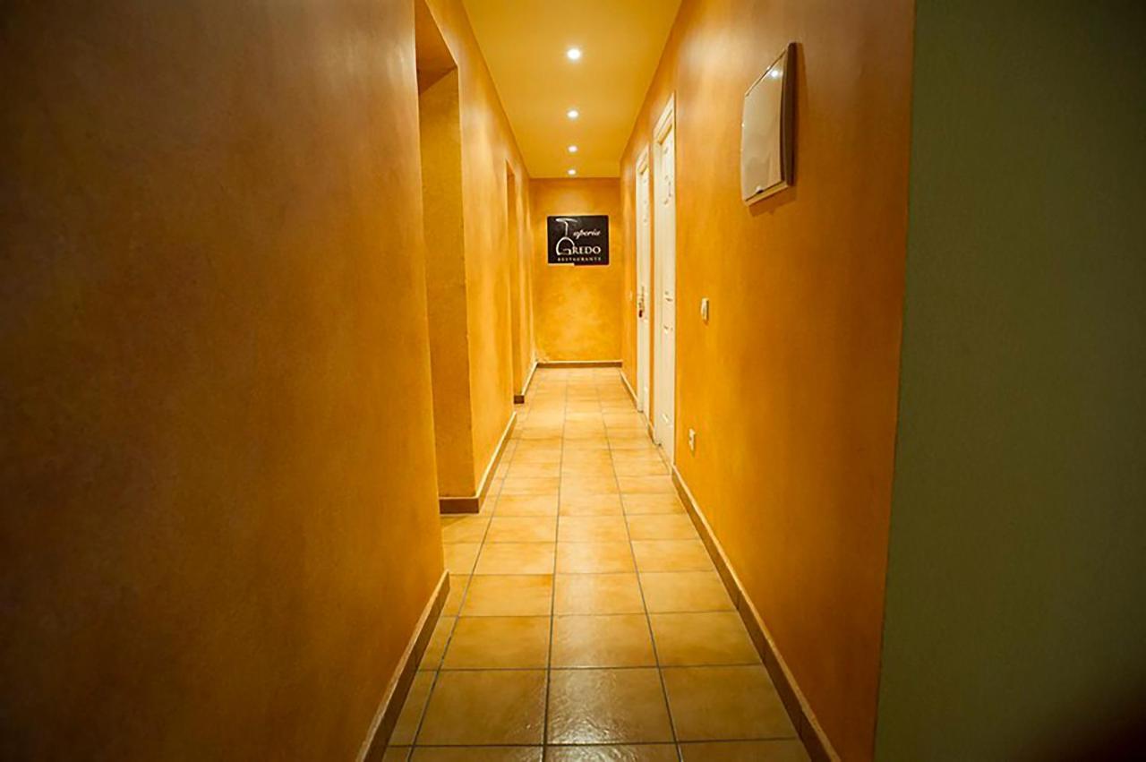 Hostal Velarde Талавера-де-ла-Рейна Екстер'єр фото